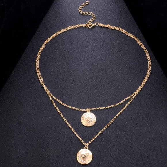 💎✨ Sun and Moon Medallion Necklace - Picture 2 of 3